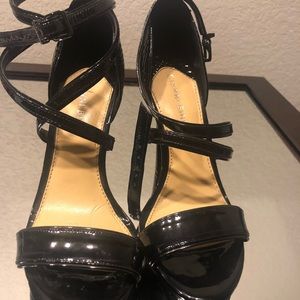 Gianni Bini Black Strappy heels